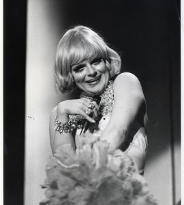 CRAIG RUSSELL IN DRAG [ca. 1980] Set of 4 photos