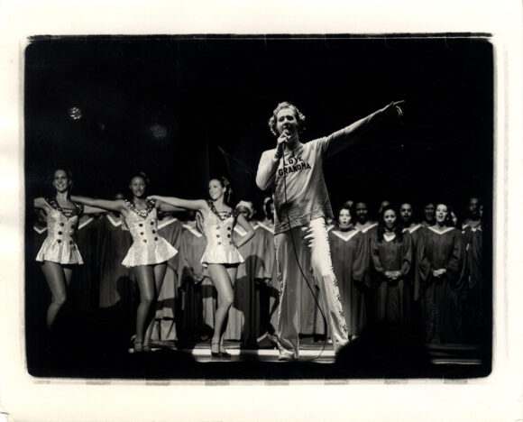 ANDY KAUFMAN LIVE PERFORMANCE PHOTOS C. 1978