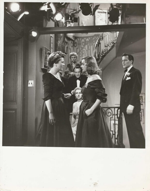 BETTE DAVIS AND CAST DRESS REHEARAL FOR ALL ABOUT EVE (1950)