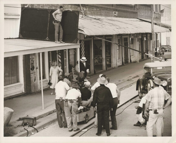 BONNIE AND CLYDE/PENN AND COMPANY FILM DUNAWAY AND BEATTY (1967)