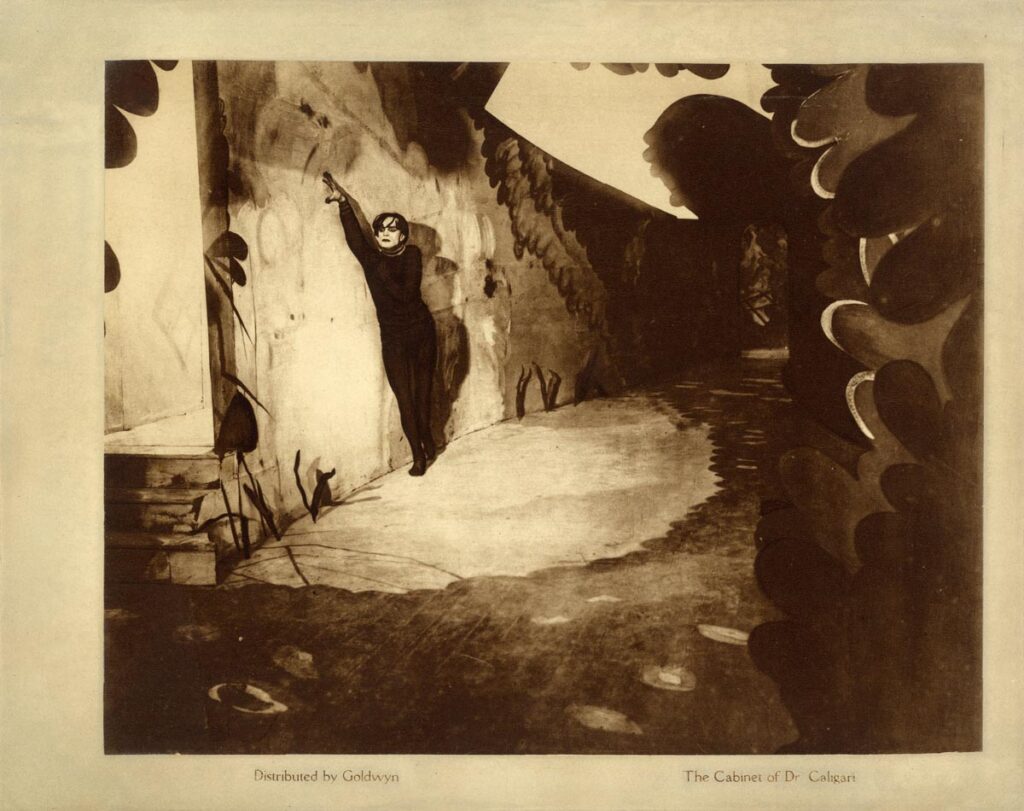 CABINET OF DR. CALIGARI, THE [DAS CABINET DES DR. CALIGARI] (1921) - 2