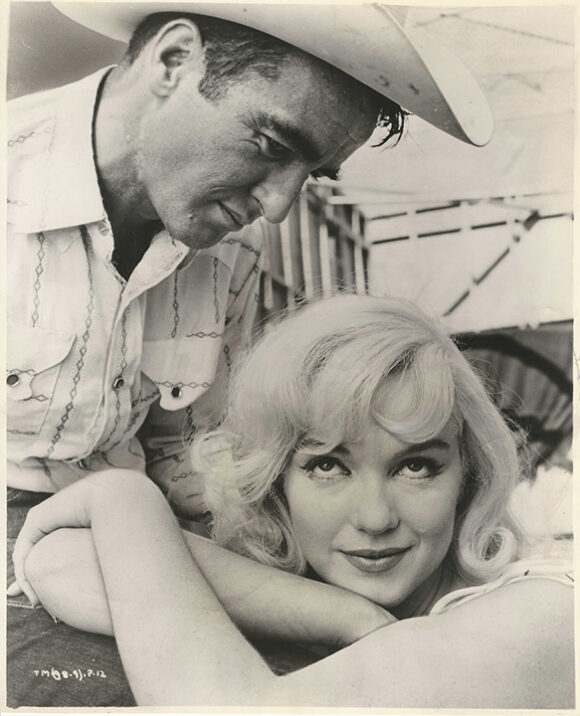 MARILYN MONROE AND MONTGOMERY CLIFT IN THE MISFITS (1961)