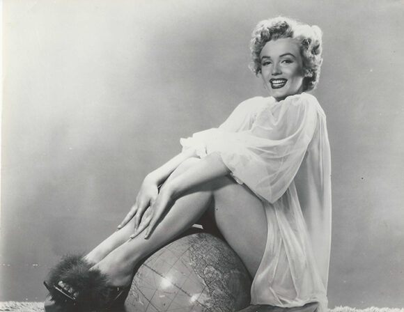 MARILYN MONROE ON GLOBE/PUBLICITY FOR WE’RE NOT MARRIED (1952)