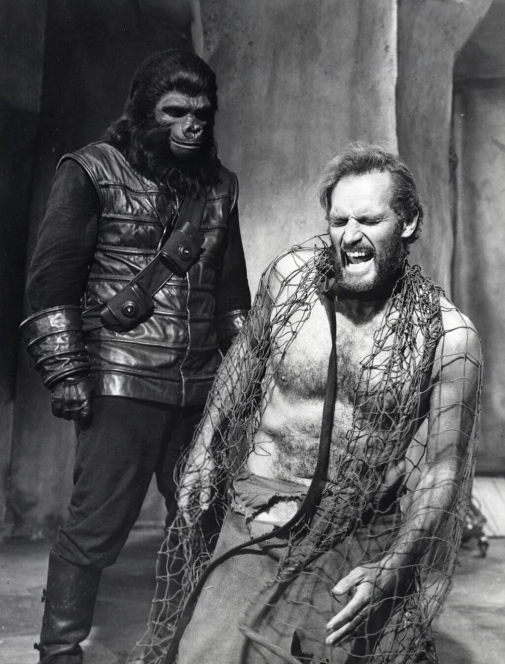 PLANET OF THE APES [LA PLANÈTE DES SINGES] (1968) Set of 7 French photos