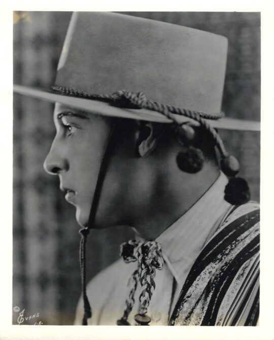 RUDOLPH VALENTINO / FOUR HORSEMEN OF THE APOCALYPSE (1921)