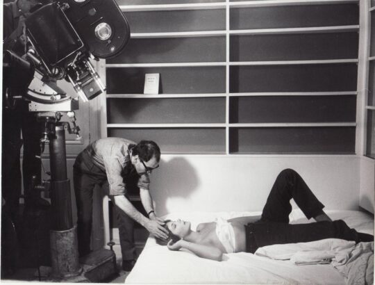 JEAN-LUC GODARD DIRECTING / UNE FEMME MARIEE [A MARRIED WOMAN] (1964) - 2