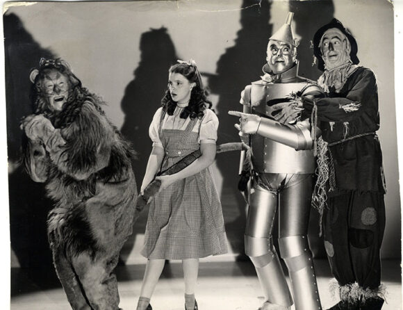 THE WIZARD OF OZ (1939) Oversize Cast Photo