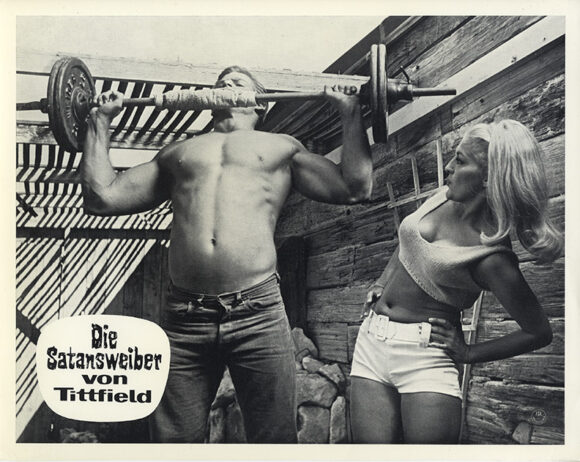 FASTER, PUSSYCAT! KILL! KILL! (DIE SATANSWEIBER VON TITTFIELD) (1967) Set of 14 German photos - Image 5