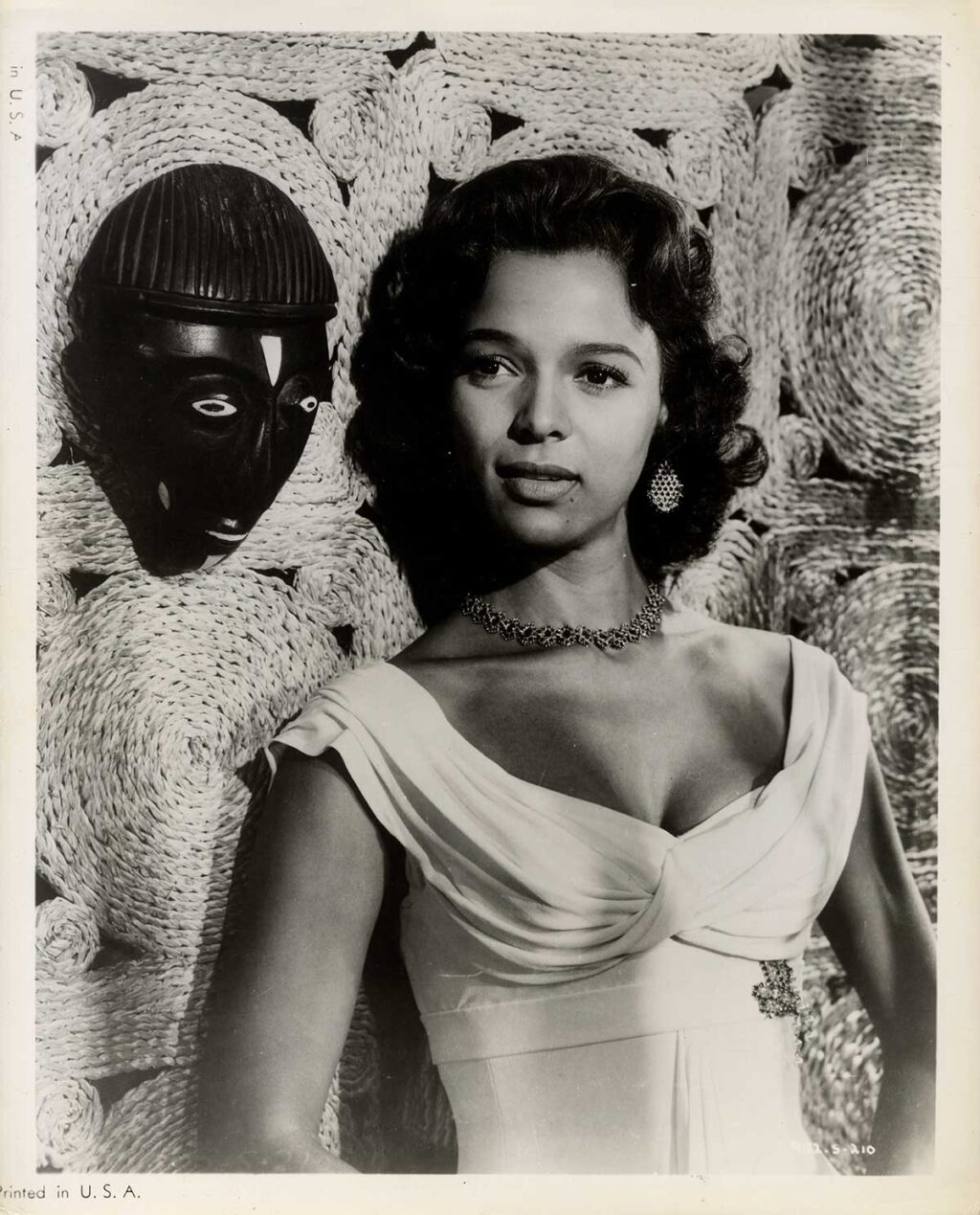 DOROTHY DANDRIDGE (ca. 1957) Glamour portrait