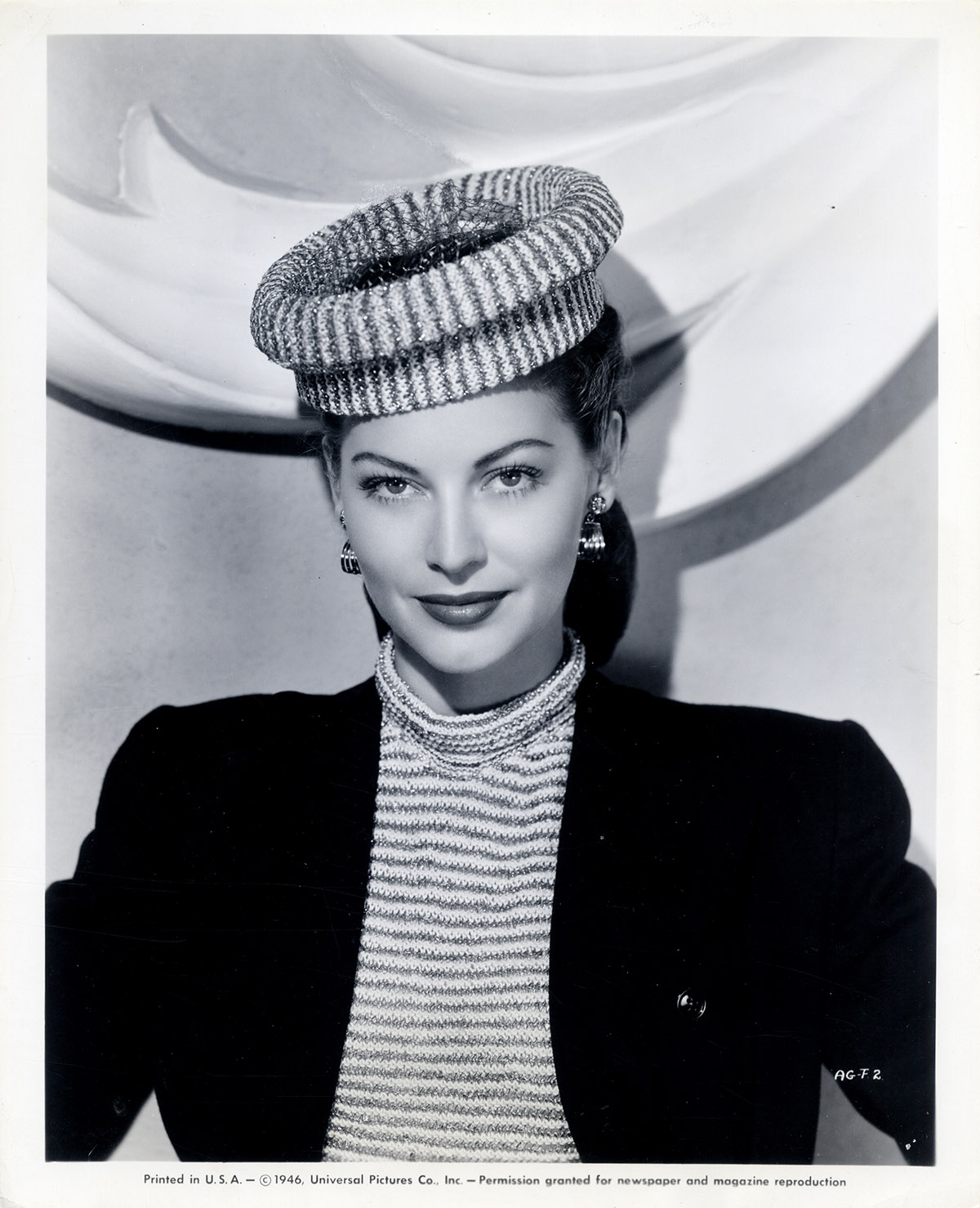 AVA GARDNER (1946) Photo - 1 [Hollywood] Universal Pictures - WalterFilm