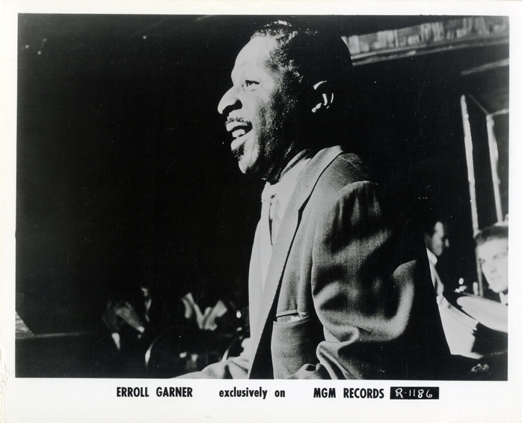 ERROLL GARNER (ca. 1960s) Collection of 11 photos - Image 5