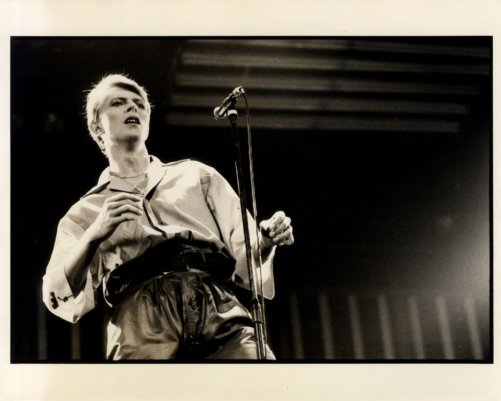 DAVID BOWIE (ca. 1970s) Set of 14 UK photos - Image 10