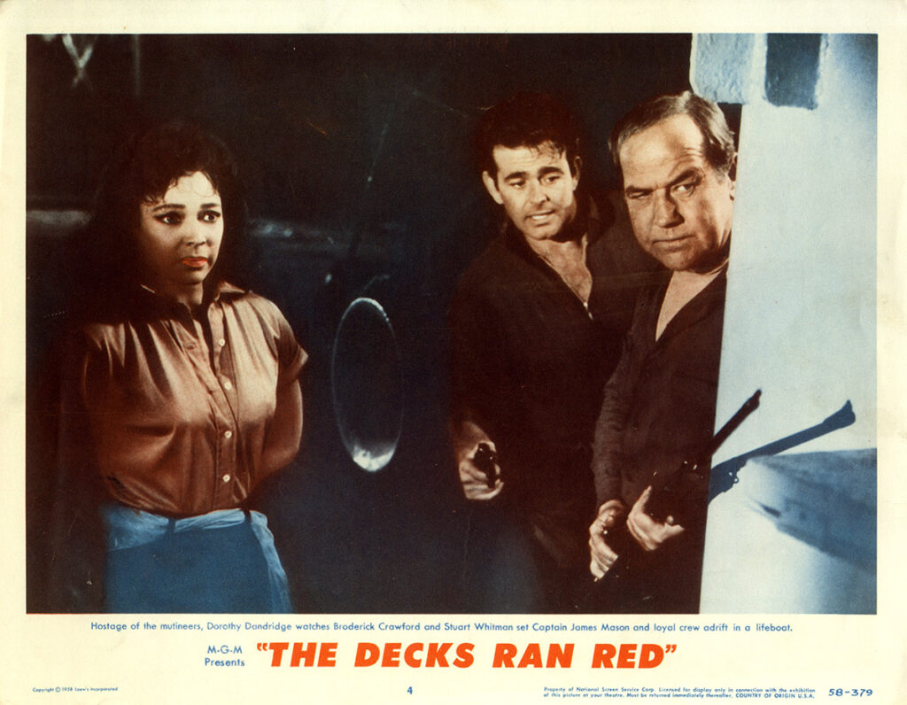 DECKS RAN RED, THE (1958) Set of 8 lobby cards - Image 4