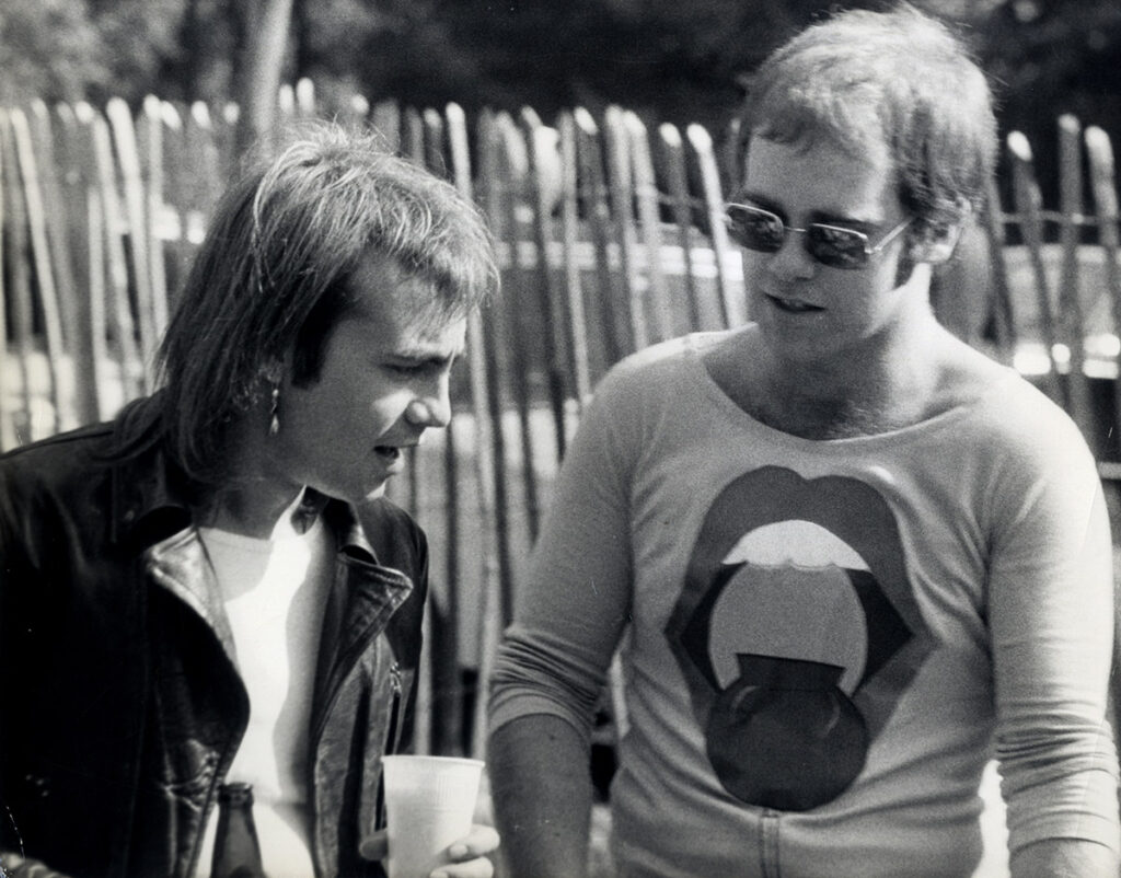 ELTON JOHN (1970s) Set of 13 UK photos - Image 4