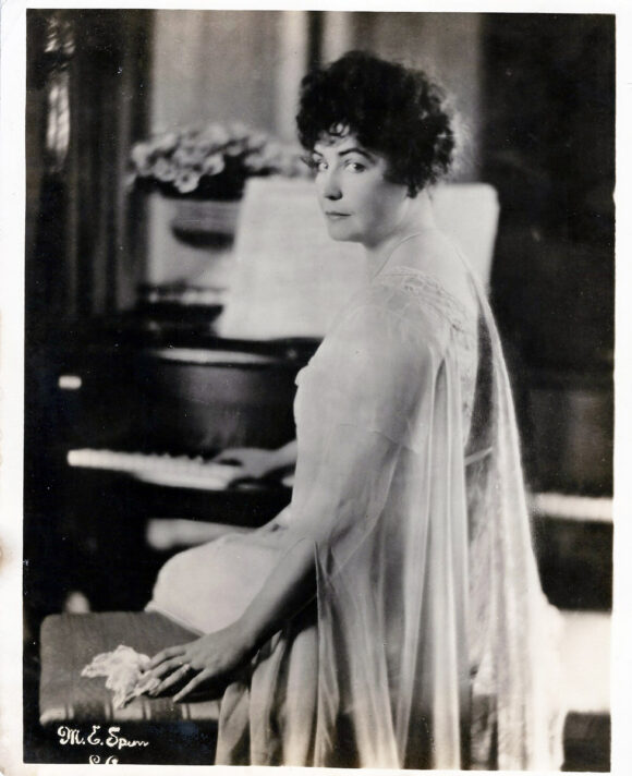 LOIS WEBER (1927) Portrait