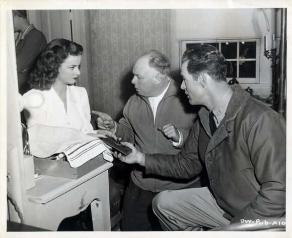 JEAN RENOIR DIRECTING / WOMAN ON THE BEACH (1947) BTS photo