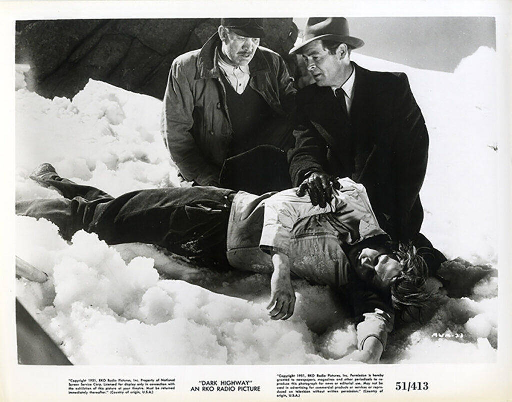 ON DANGEROUS GROUND (1951) Set of 17 photos