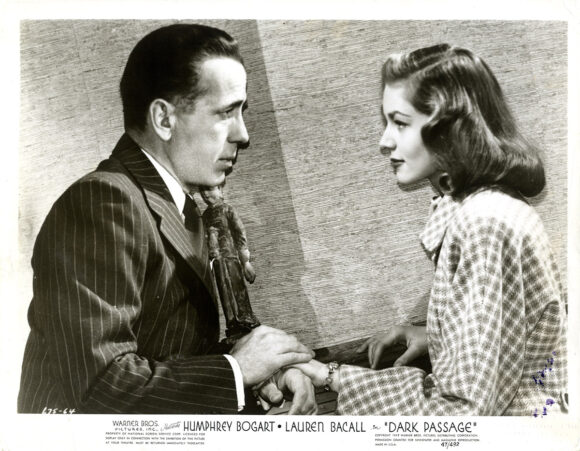 DARK PASSAGE (1947) Photo - 1