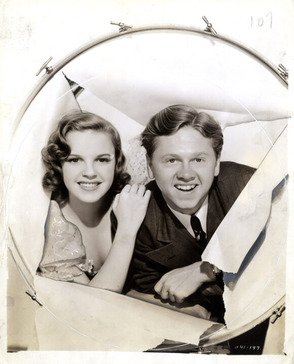 JUDY GARLAND, MICKEY ROONEY | STRIKE UP THE BAND (1940) Photo