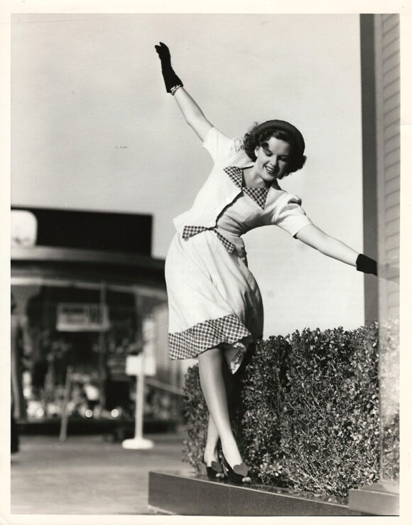 JUDY GARLAND FASHION (1940) Publicity photo