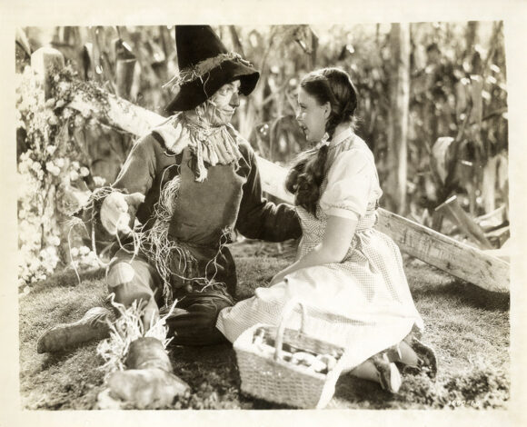 WIZARD OF OZ, THE (1939) Dorothy meets the Scarecrow in cornfield