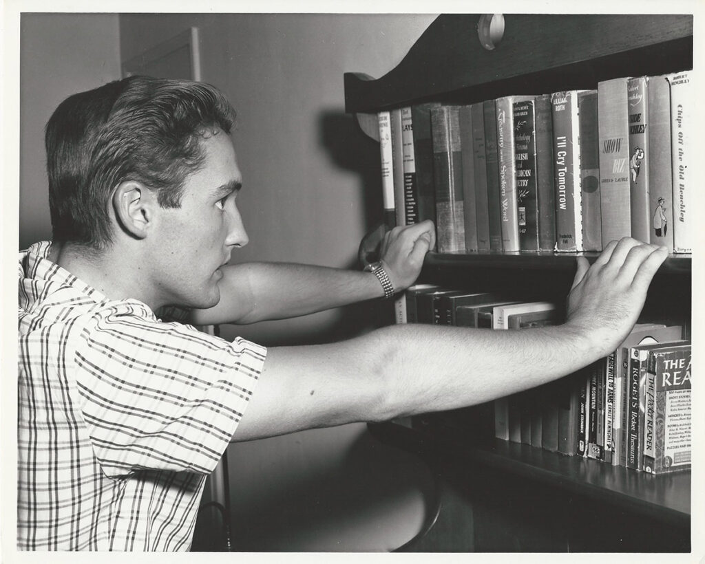 DENNIS HOPPER AT HOME (ca. 1955) Set of 7 photos