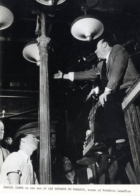 MARCEL CARNÉ DIRECTING | CHILDREN OF PARADISE [LES ENFANTS DU PARADIS] (1947) French photo