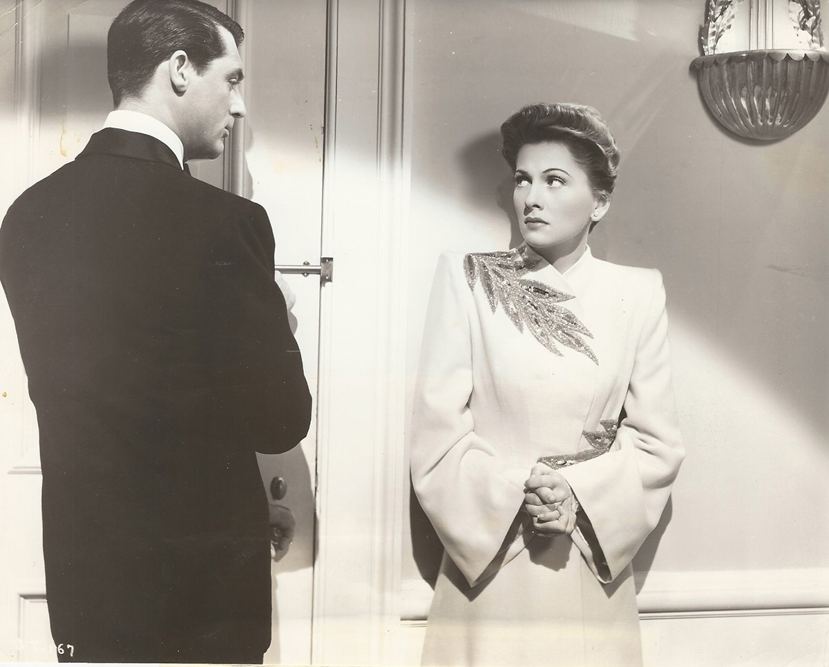 Suspicion 1941 Joan Fontaine Is Suspicious Of Cary Grant Walterfilm