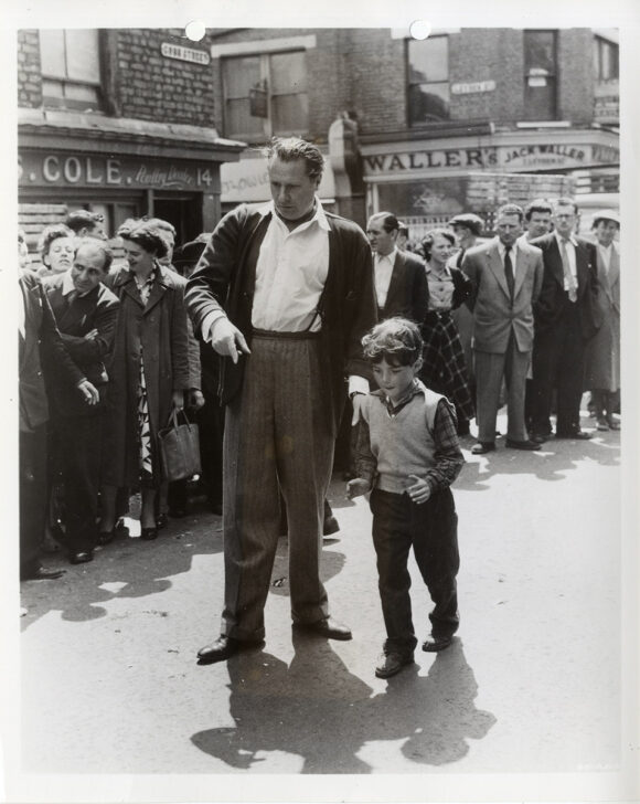 CAROL REED DIRECTS | A KID FOR TWO FARTHINGS (1955) Set of 4 UK photos