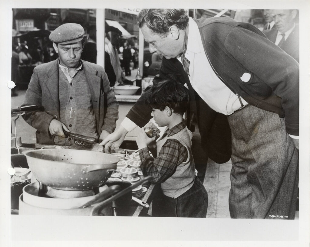 CAROL REED DIRECTS | A KID FOR TWO FARTHINGS (1955) Set of 4 UK photos