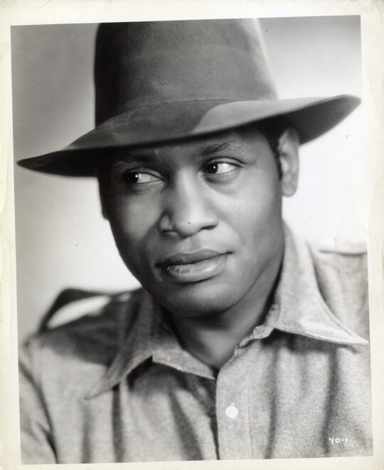 PAUL ROBESON (ca. 1935) UK portrait