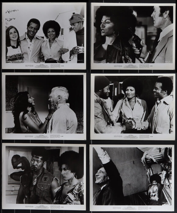 FOXY BROWN (1974) Set of 13 photos