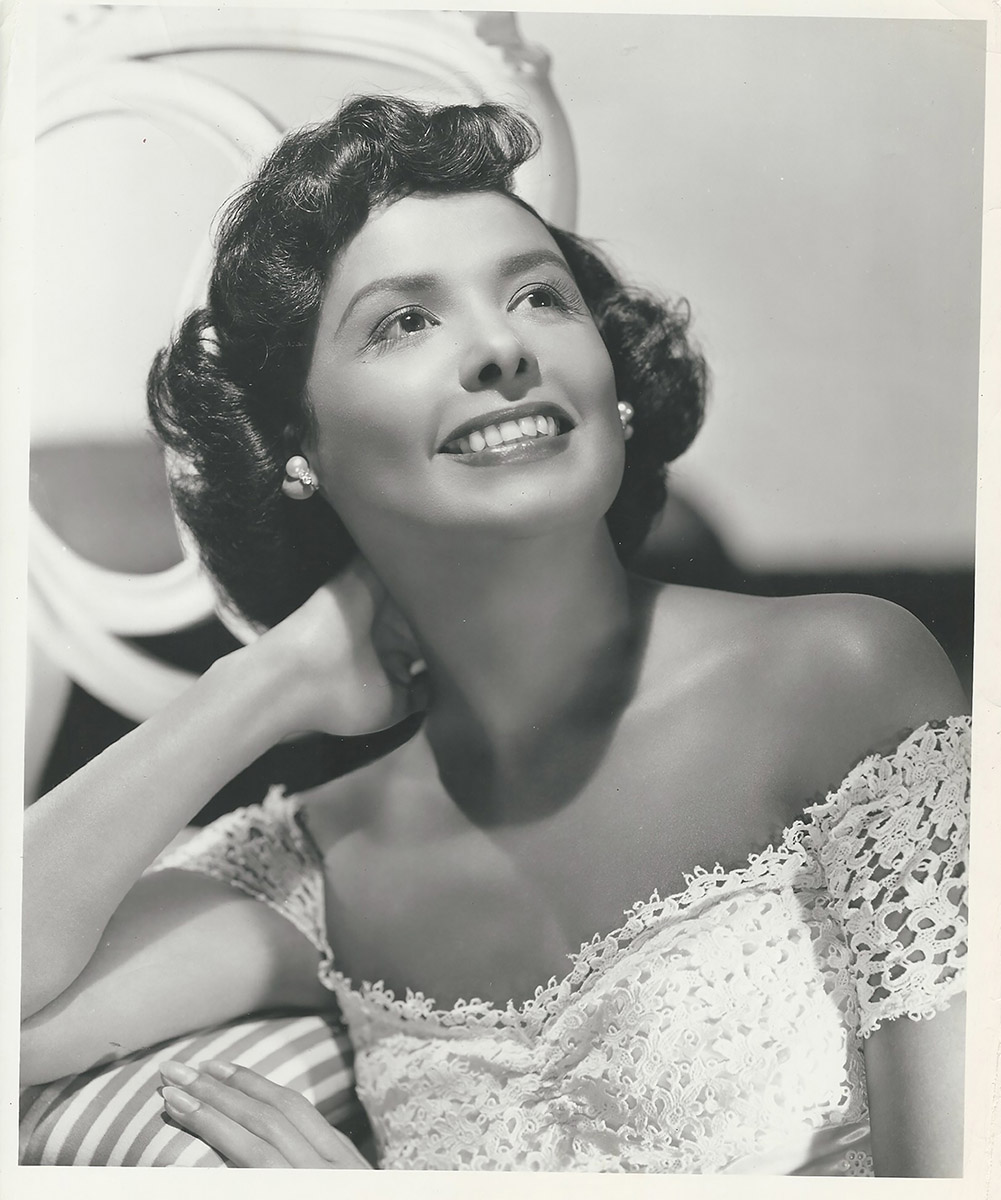 LENA HORNE AT MGM (1948) Studio portrait - WalterFilm