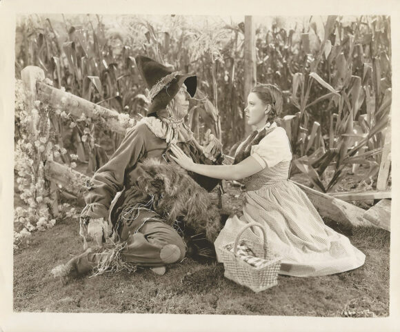 WIZARD OF OZ, THE (1939) Dorothy meets the Scarecrow