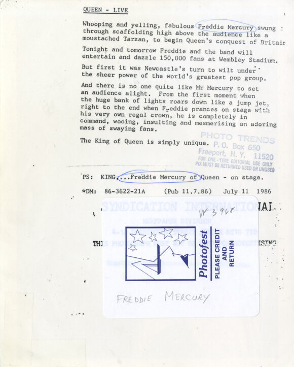 FREDDIE MERCURY ON STAGE at NEWCASTLE (1986) Set of 2 UK photos - Image 2
