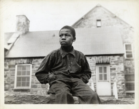 Helen Levitt, James Agee, et al. (screenwriters) THE QUIET ONE (1948) Set of 5 photos