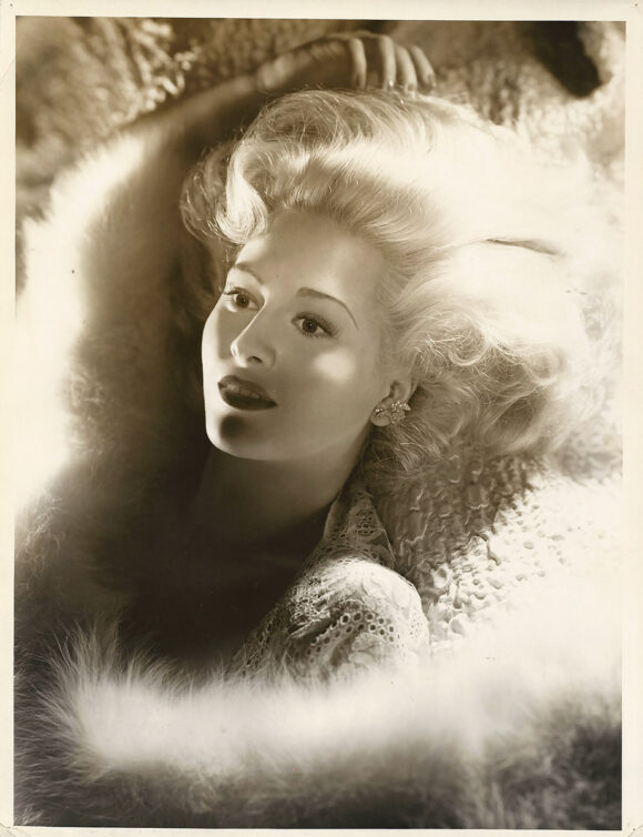 MARILYN MAXWELL GLAMOUR (1943) Oversized portrait