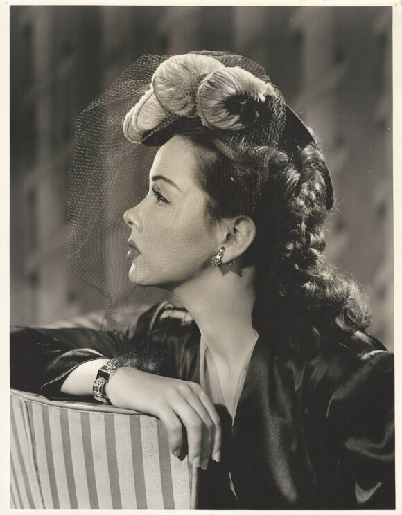 KATHRYN GRAYSON MODELS THE LATEST IN HAT FASHION (1943) Set of 2 oversized photos - Image 3