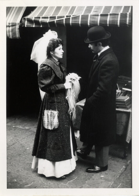 Joan Micklin Silver (screenwriter, director) HESTER STREET [1975] Set of 6 photos - Image 2