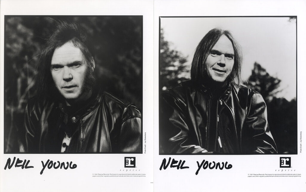 NEIL YOUNG [ca. 1983-91] Set of 4 photos - Image 3