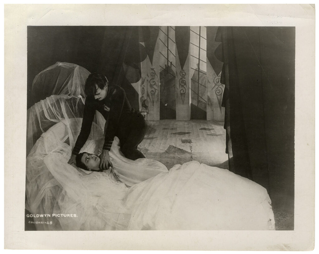 CONRAD VEIDT, LIL DAGOVER | THE CABINET OF DR. CALIGARI [1921] Photo